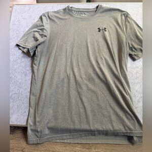 Under Armour Men's Heather Gray Short Sleeve Tee